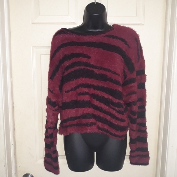 Mi ami tiger striped sweater size medium - Picture 1 of 4
